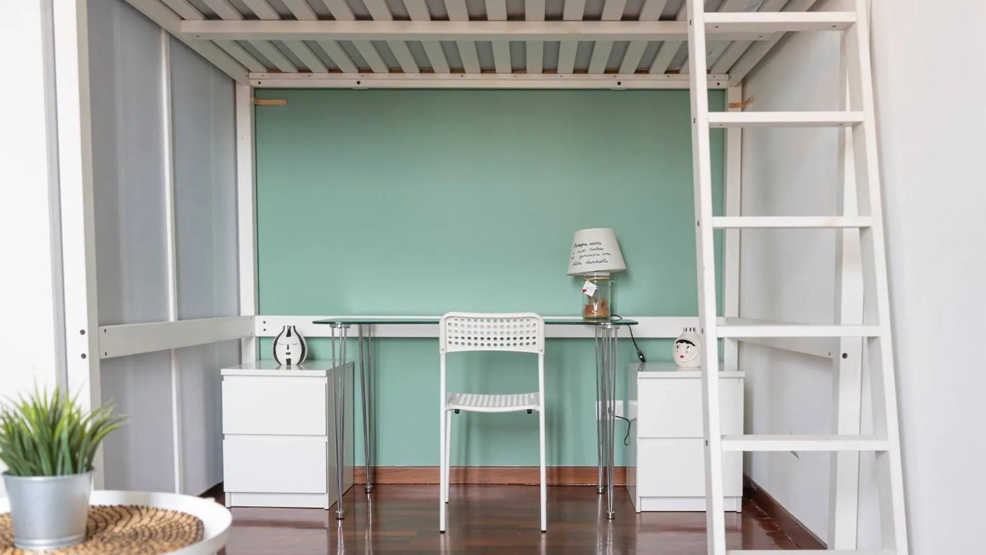Me43 • Luxury Apartment • Chic Milan 0*,