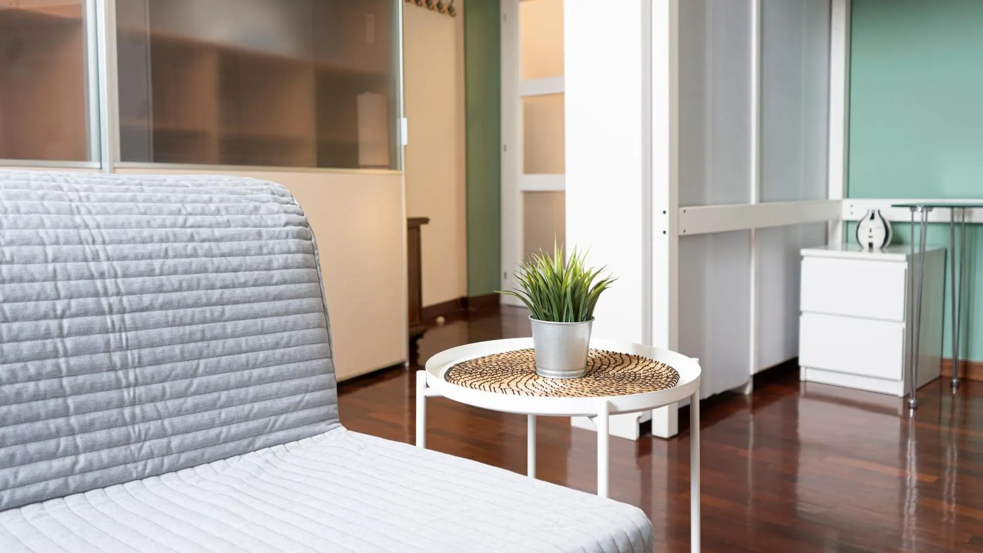 Me43 • Luxury Apartment • Chic Milan Italy